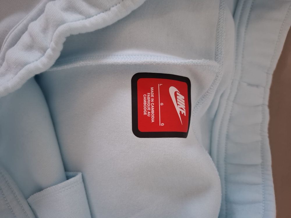 Pantaloni nike tech marimea L