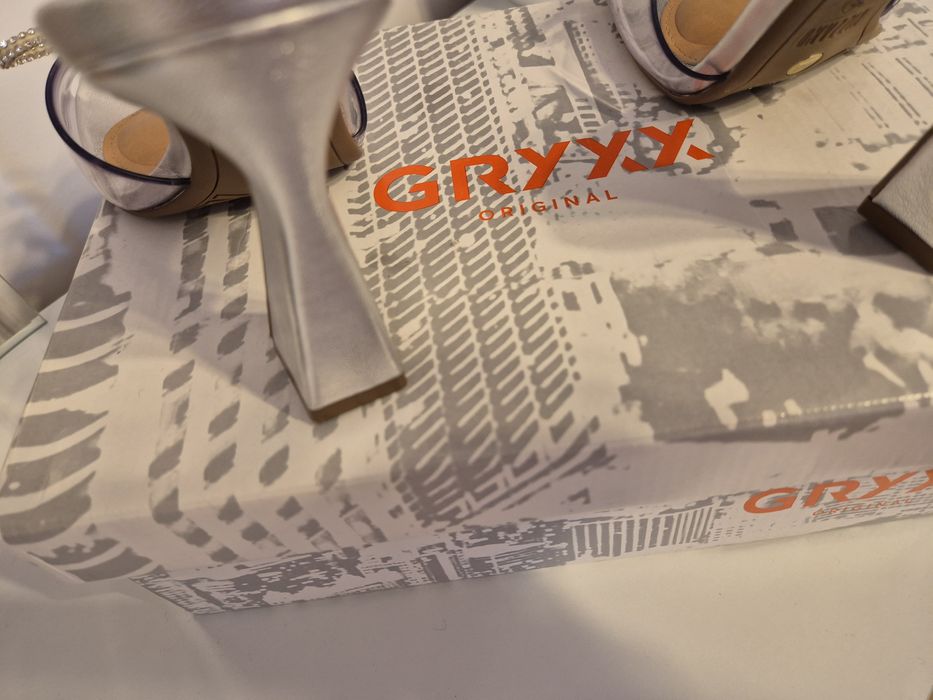 Pantofii  dama Gryxx