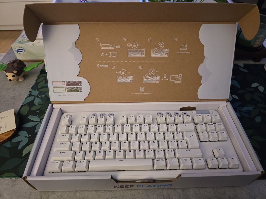 Tastatura wireless Logitech G715, alba, US INTL layout, tactile, RGB