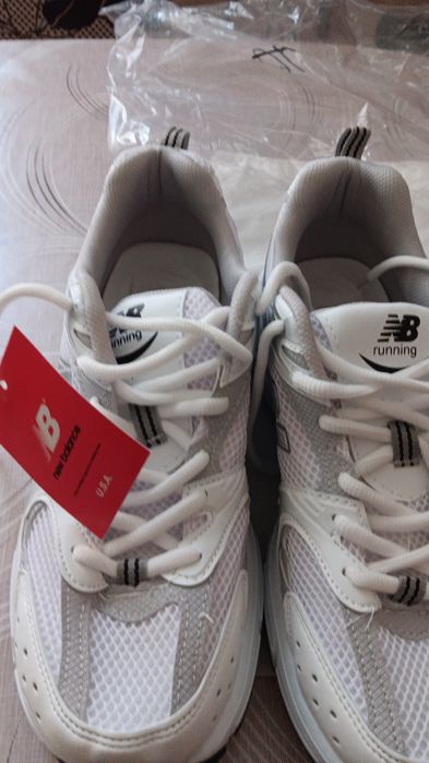 New Balance  măr 40 noi