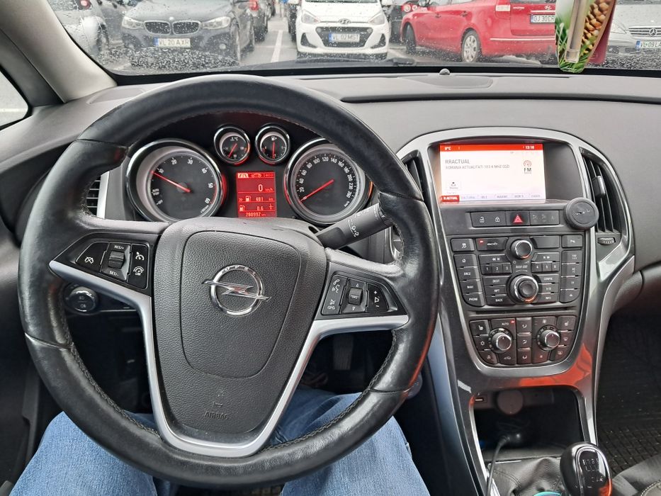 Opel Astra j 2014 euro 6.fara Adeblue.Pret Negociabil. ..