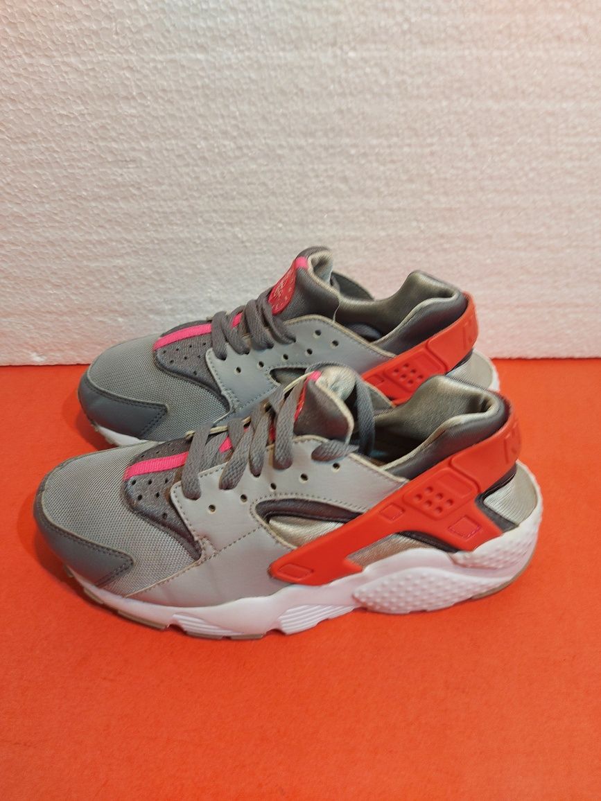 Nike Huarache  номер 38  Оригинални маратонки