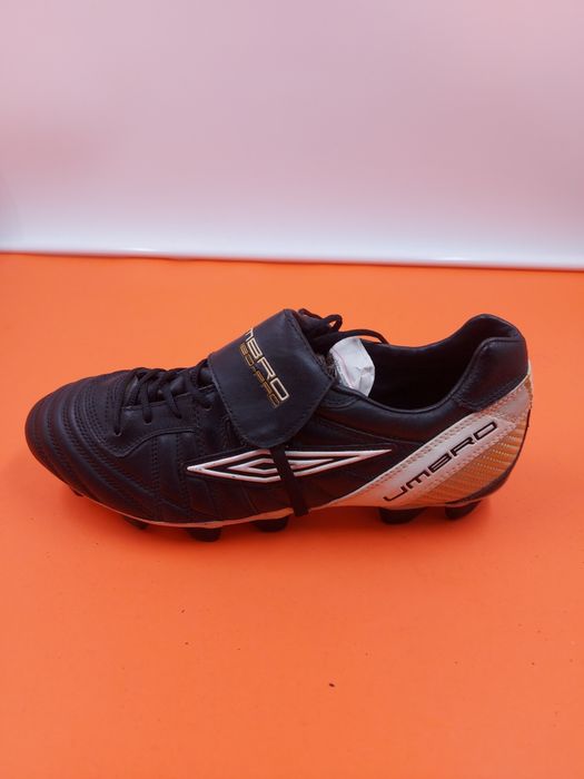 Umbro номер 44 Оригинални футболни обувки