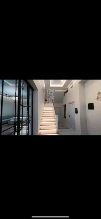 Продается дом 5 комнат, ор-р: ул. Циолковского, 200 м²