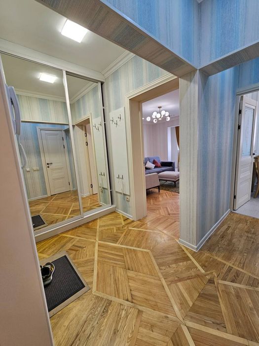 Продам 2х комнатная квартира ул Садыка Азимова ор: Эфенди / Инфинити
