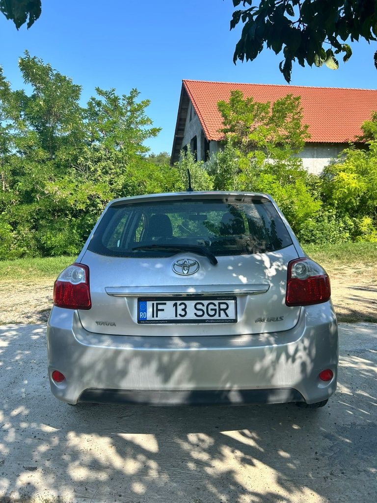 Vand Toyota Auris