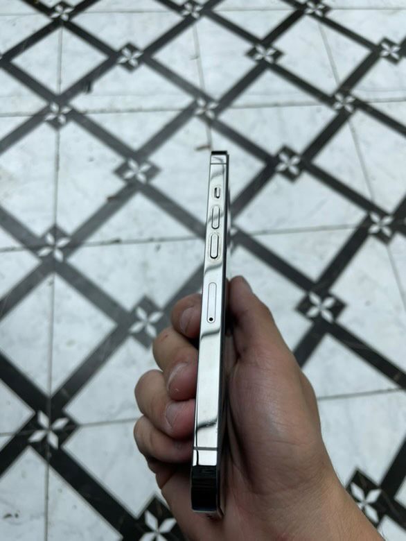 IPhone 13 pro qora sotladi