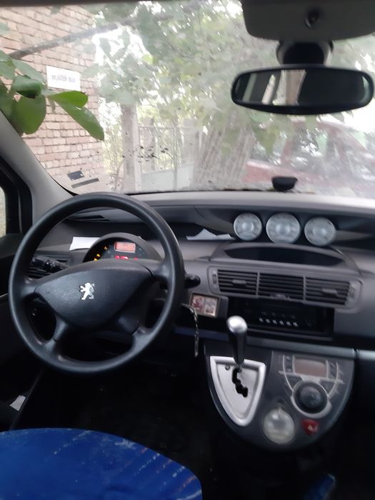 Пежо 807  за части може и цяла