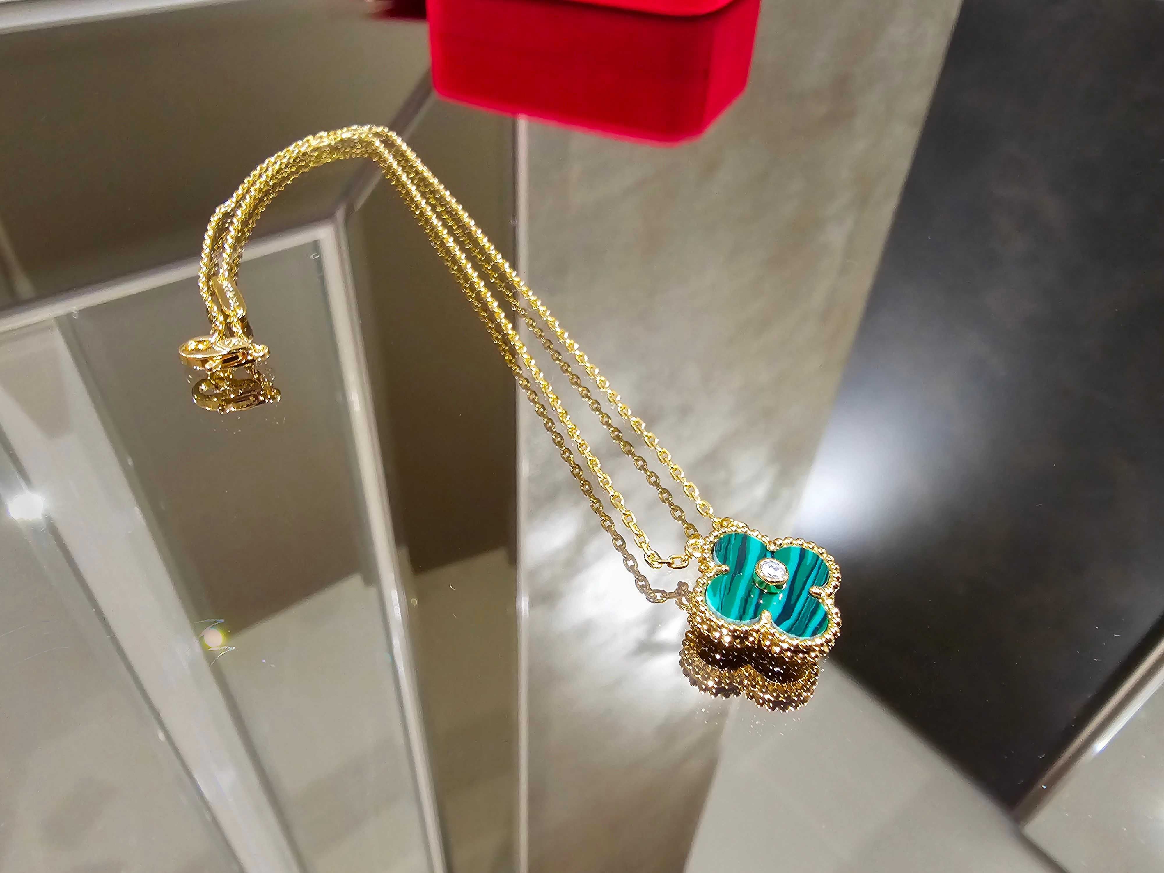 Van Cleef & Arpels VCA Gold Green Alhambra Diamond Clover Дамско Колие