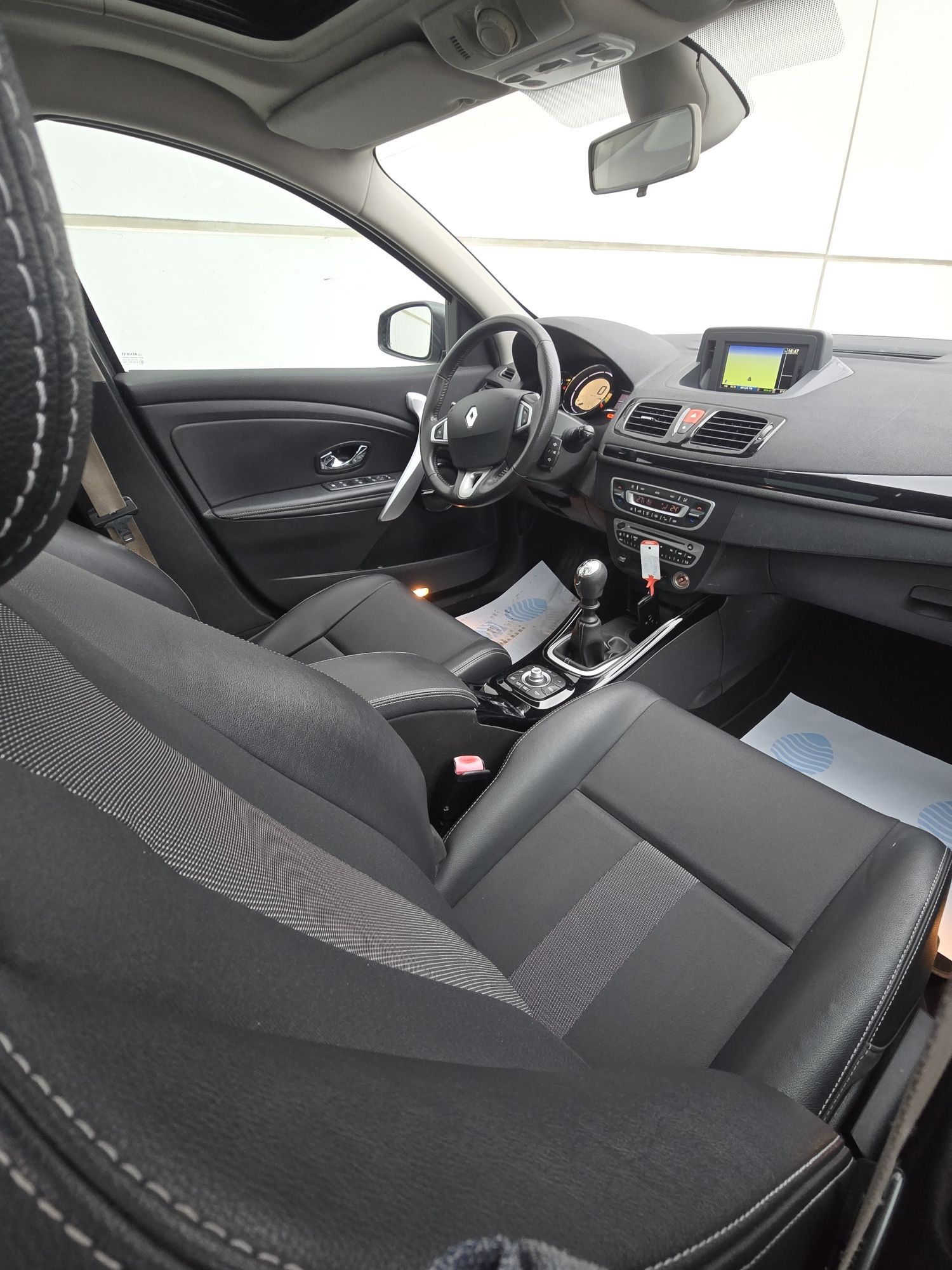 Renault Megane 1.5dci BOSE navi Trapa clima Keyless Import Olanda