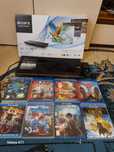 Blu-ray 3D Sony BDP-S590 cu Wi-Fi (negru)+8 discuri blu-ray 3 D