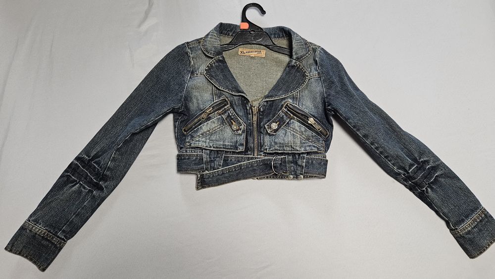 Уникално дънково якенце. Обличано е веднъж