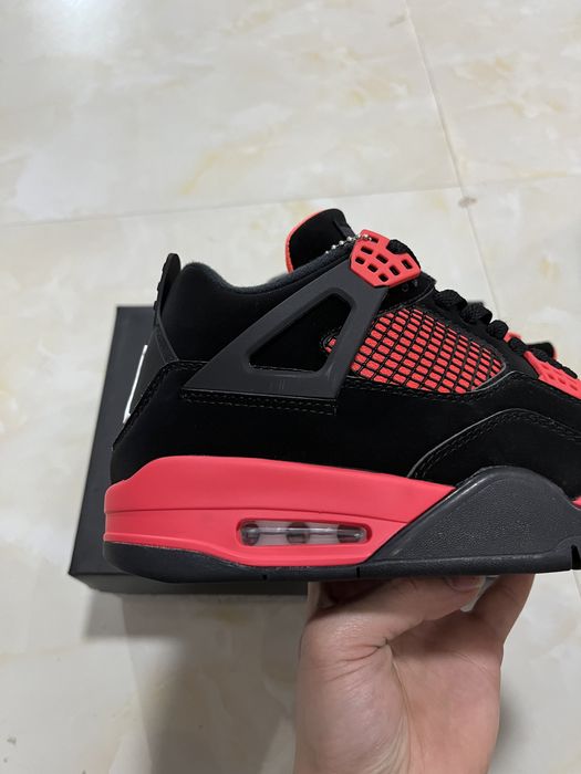 Air Jordan 4 Retro Red Thunder