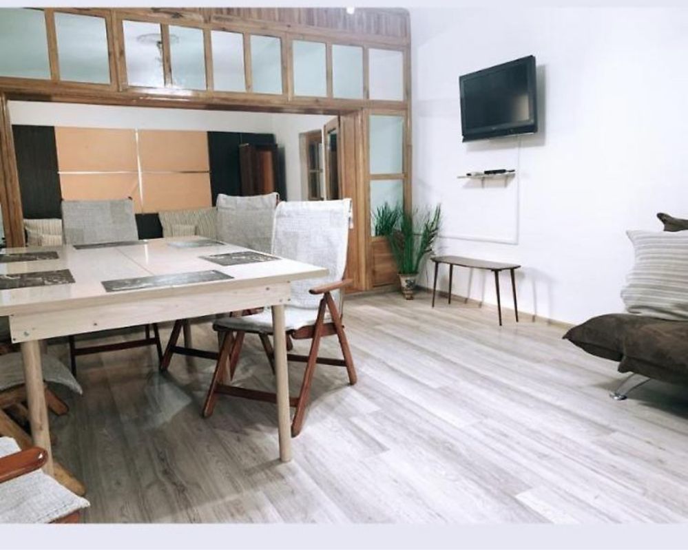 Casa in zona ultracentrala (langa hotel Tolea) 350+ mp
