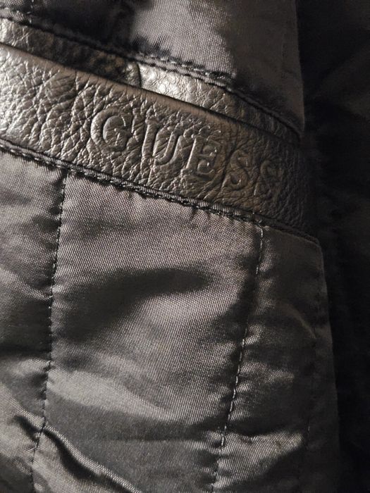 Vand geaca de piele naturala  GUESS