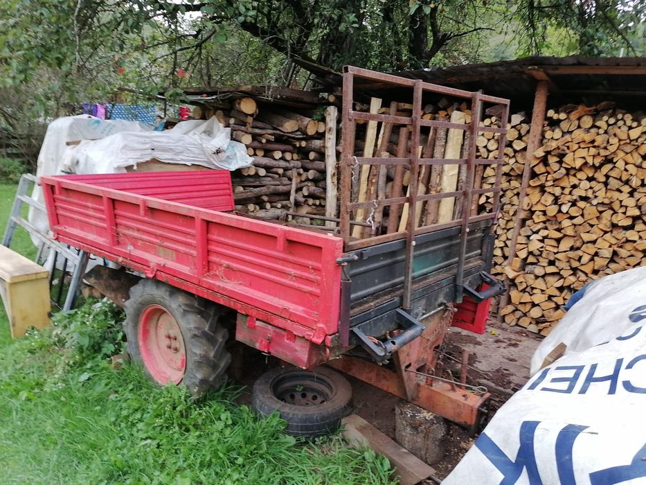 Remorca cu tracțiune paquali