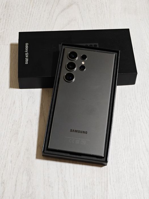 Samsung S24 Ultra 512 gb Ram 12 5G