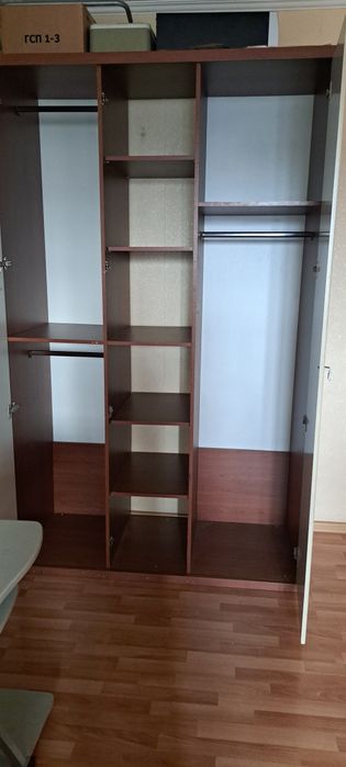 Продам гарнитур.