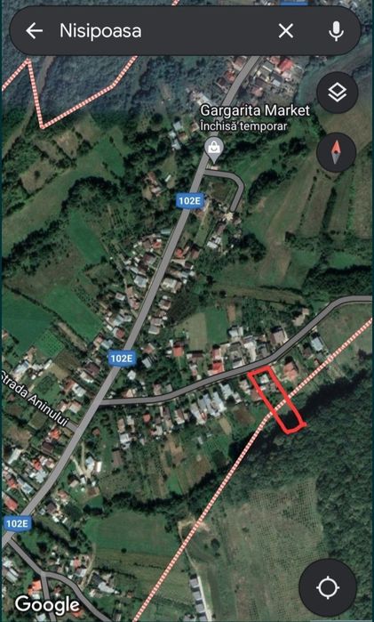 Case cu toate utilitățile și acces asfaltat - teren 2740m
