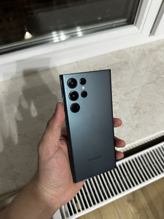 Samsung Galaxy S22 ULTRA