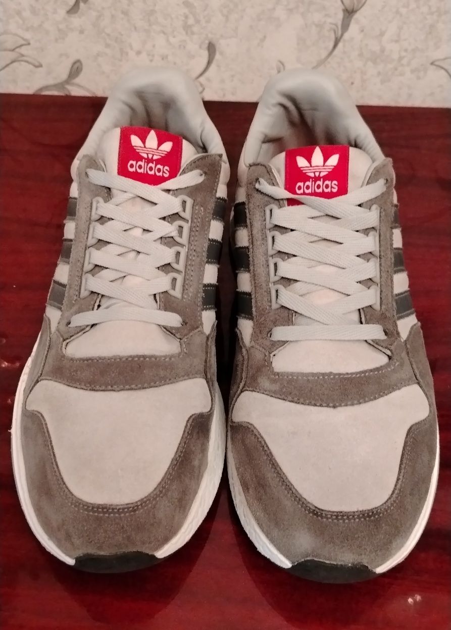 Недорого, 49 размер, красовки adidas. .