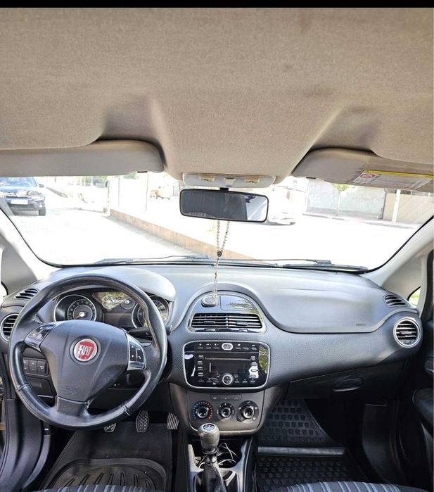 Se vinde Fiat Punto EVO 1.3 Benzină, 2010