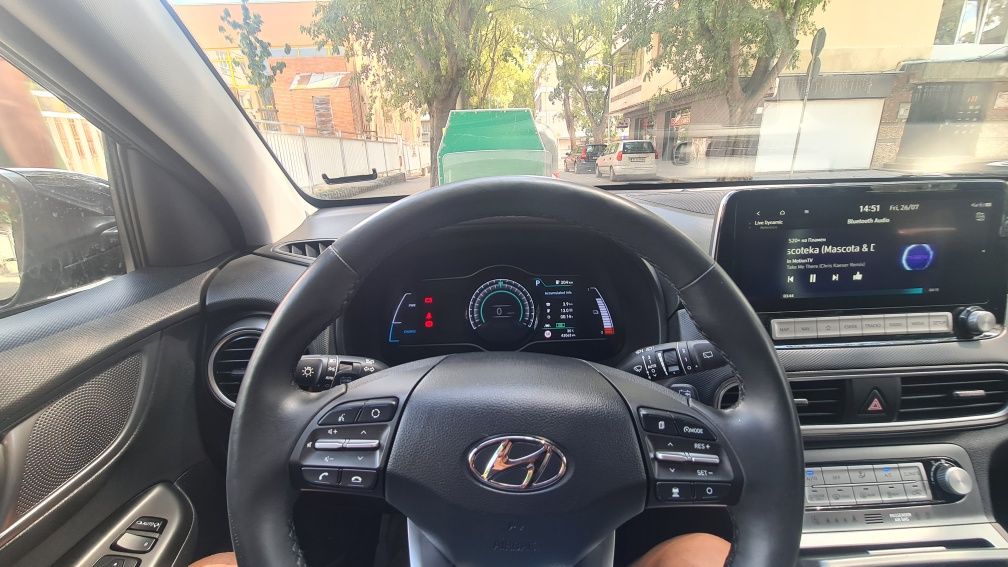 Hyundai Kona 64kw