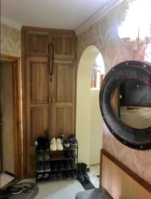 Продается 3х комнатная квартира, М. Горький (БИЙ)