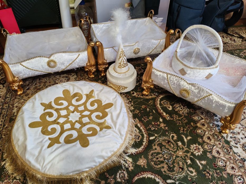 Тойбастар. Сырга Салу