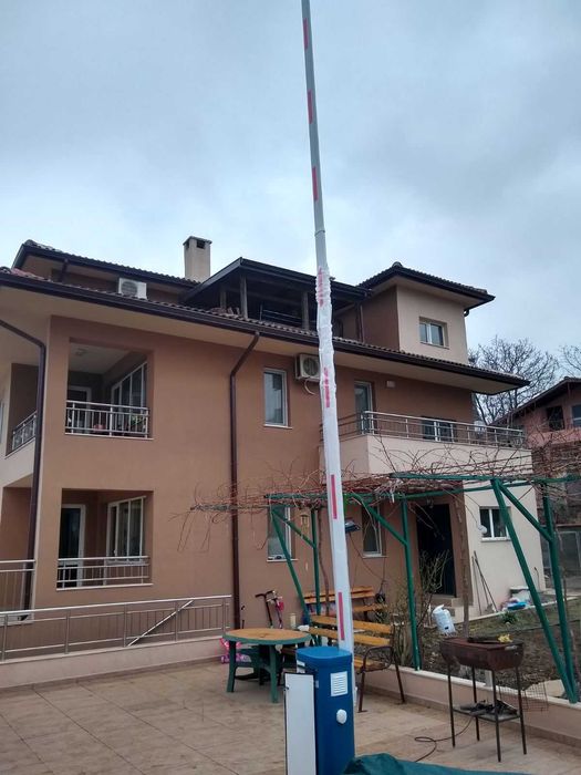 Автоматична паркинг бариера