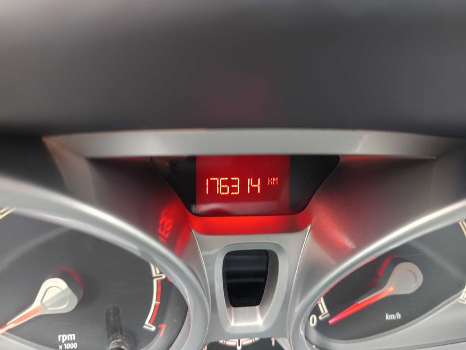 Ford Fiesta, Motor 1,2 benzina ,an 2010