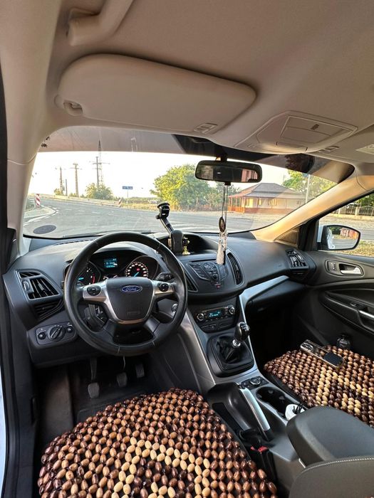Ford kuga 2014..
