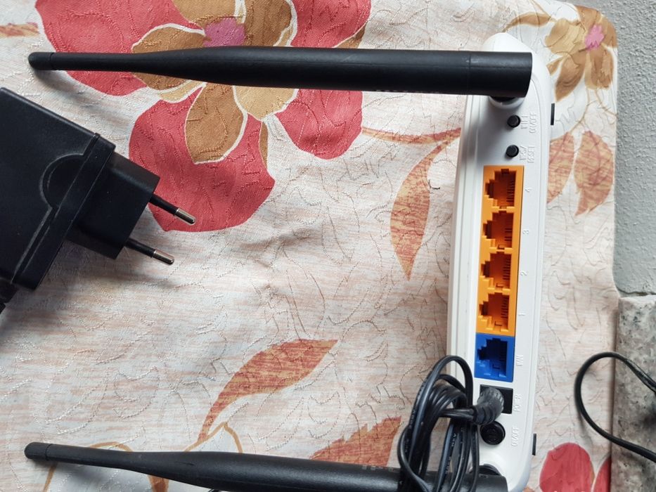 Router TP-LINK TL-VR841N