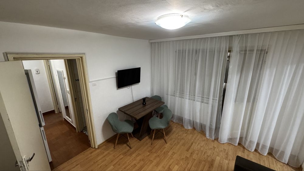 Propietar Inchiriez Ap 2 camere