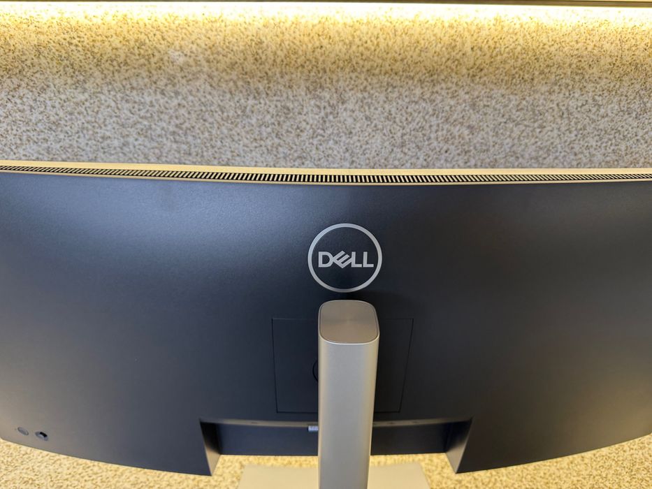 Монитор DELL P3421WM