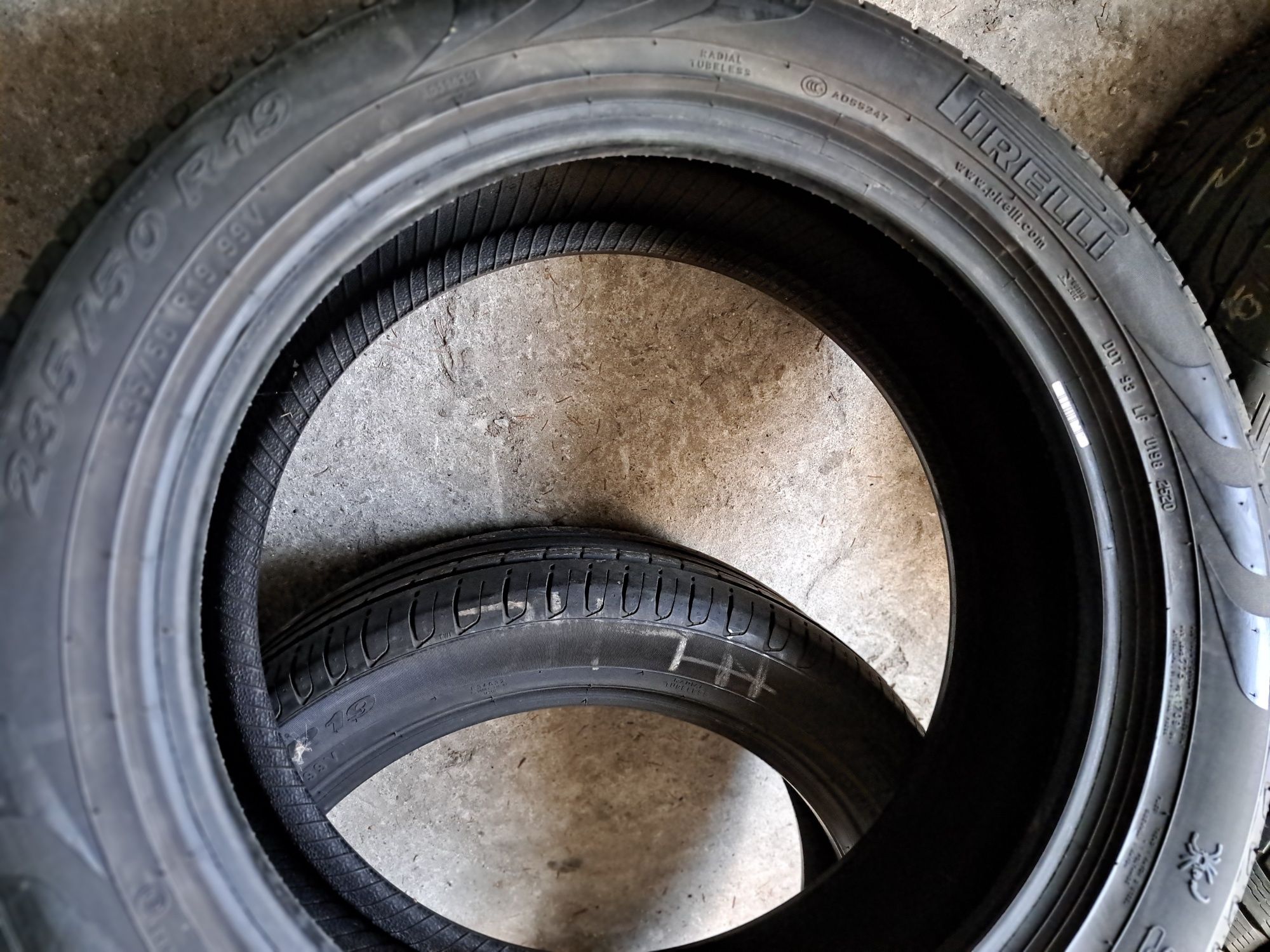 2 anvelope 235/50 R19 Pirelli