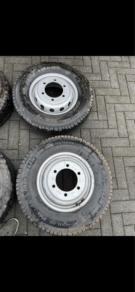 Roti camion 7.5 t jante cu cauciucuri noi 225/75r/16c