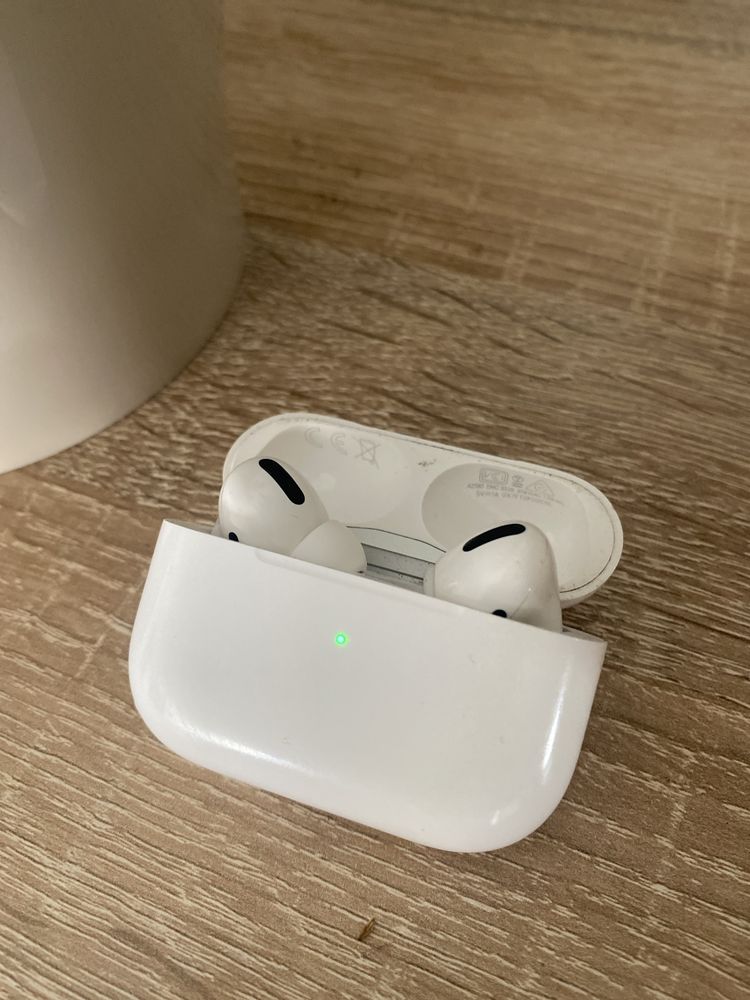 AirPods pro в хорошом состояний