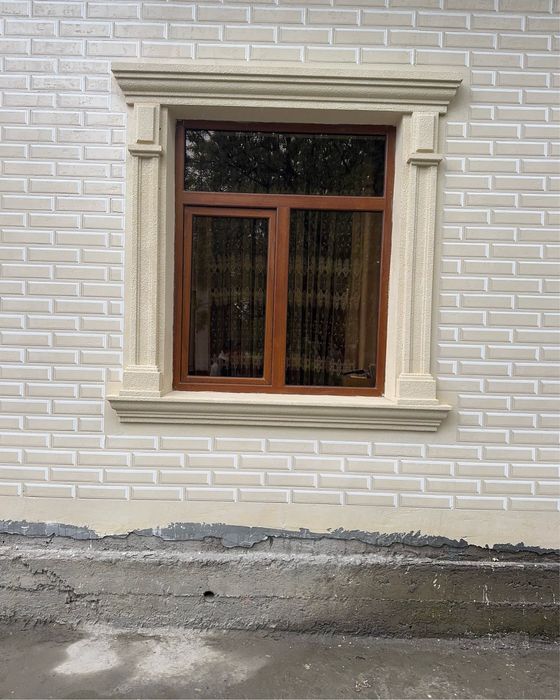 Fasadni decorativ penoplast tyagalar