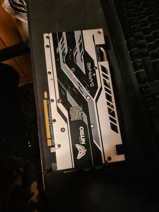 RX 570 4GB Sapphire Nitro+ Vand/Schimb