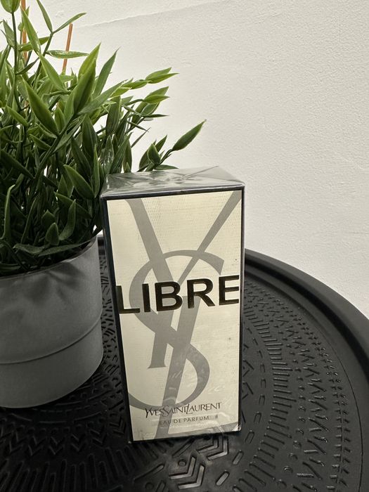 Vand parfum Libre Yves Saint Laurent sigilat