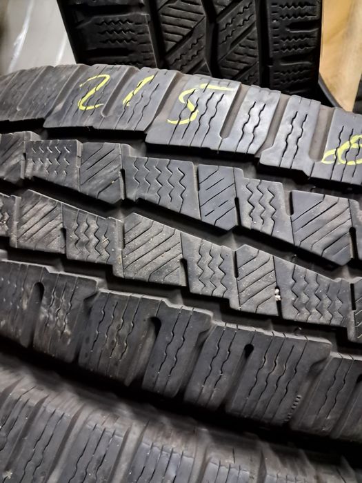 Anvelope second iarna 215 60 R17C Michelin