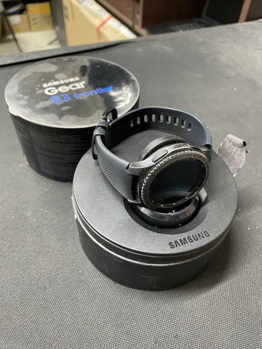 Часы Samsung gear S3 Frontier