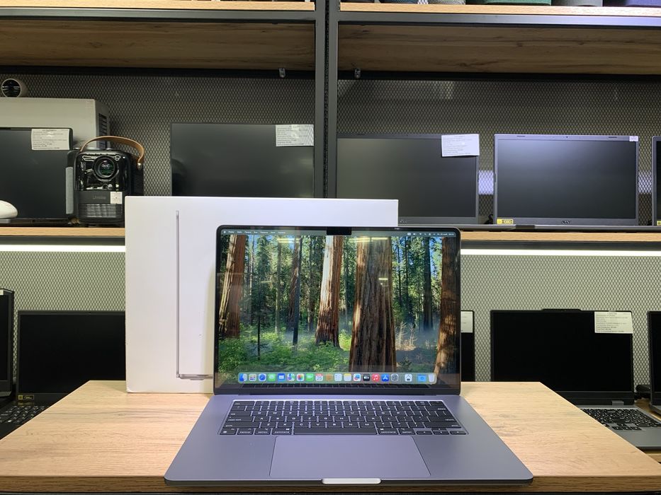 MacBook Air 15-inch, M3, 16/256 GB SSD, АКБ100%, 10 циклов, 1126/А10