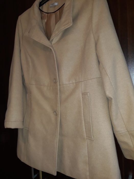 Haina scurta bej oferta