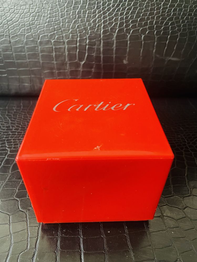 Cartier Santos Nou Modele 2024 | Cutie înclus