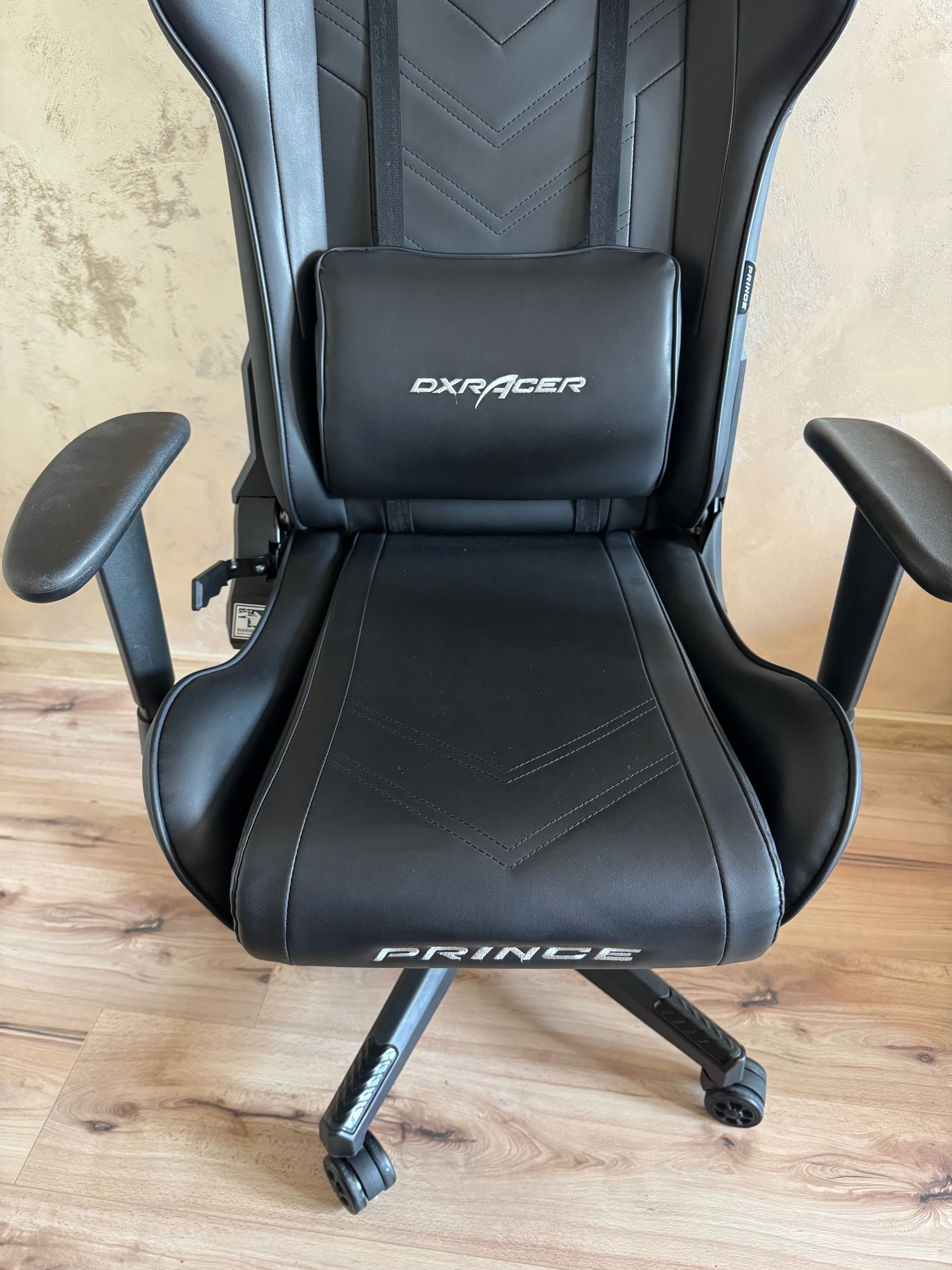 Геймърски стол dxracer prince P-132N