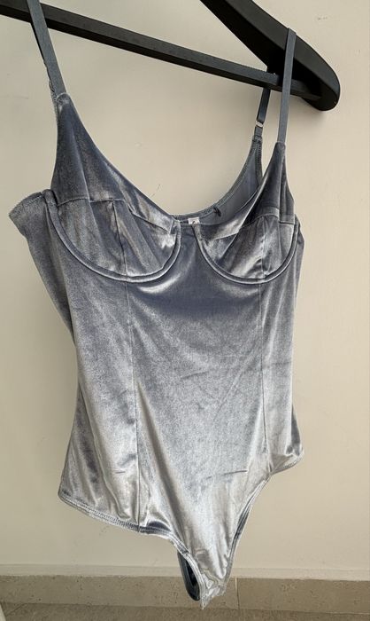 Боди guess размер S, ново с етикет icy blue