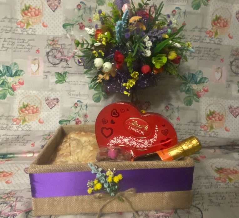 Коледни декорации и подаръци