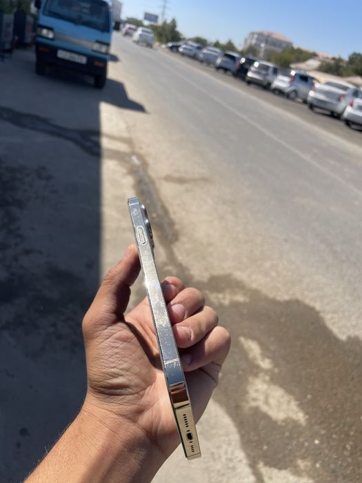 Iphone 13 pro max gold